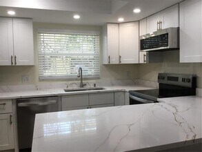 44 Country Club Dr in Largo, FL - Building Photo - Building Photo