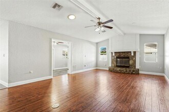 8005 Pepperidge Ln in Port Richey, FL - Building Photo - Building Photo