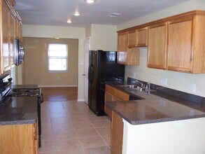 2321 Piedmont St in Irving, TX - Building Photo - Building Photo