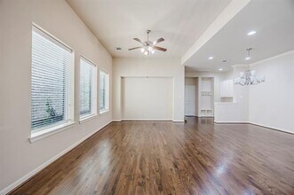 6646 DeLeon St in Irving, TX - Building Photo - Building Photo