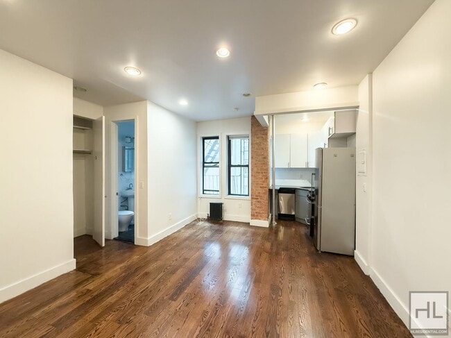 410 Eastern Pkwy