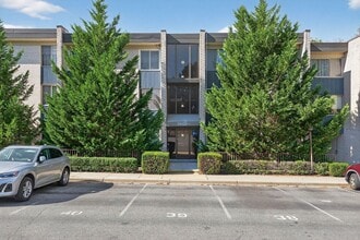 14626 Bauer Dr in Rockville, MD - Building Photo - Building Photo