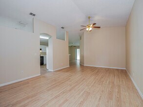953 N 13th Square in Vero Beach, FL - Building Photo - Building Photo