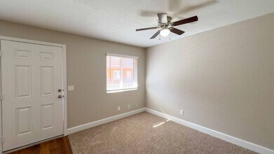 2707 Highland Ave in San Diego, CA - Building Photo - Interior Photo