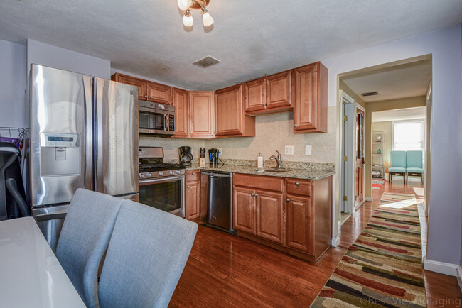 292 D St, Unit 2 in Boston, MA - Building Photo - Building Photo