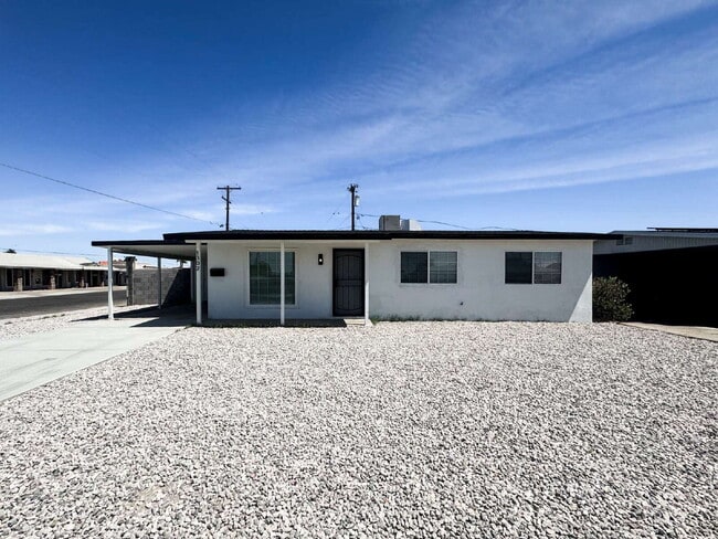 property at 1302 E Morrison St