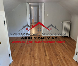 1044 Polk St-Unit -Top in Gary, IN - Building Photo - Building Photo