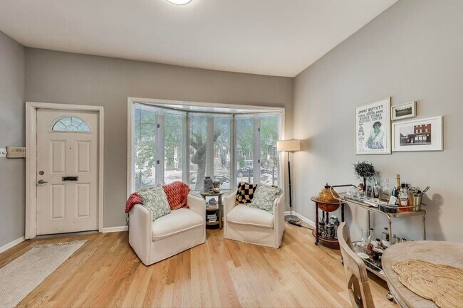 1229 W Wellington Ave in Chicago, IL - Building Photo - Building Photo