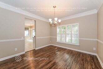 8519 Glenbury Ct N in Jacksonville, FL - Foto de edificio - Building Photo