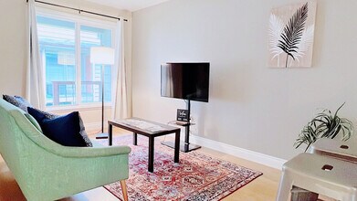 237 W 13th Ave in Anchorage, AK - Building Photo - Building Photo