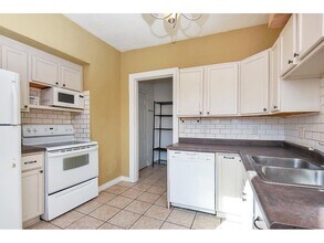 561 Gotzian St in St. Paul, MN - Building Photo - Building Photo