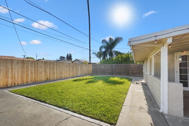 property at 520 McKnight Ln