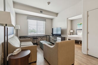 5423 N Loop 1604 W in San Antonio, TX - Building Photo - Building Photo