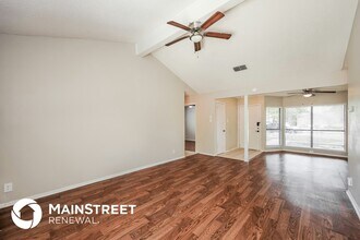 7506 Ledgebrook Dr in San Antonio, TX - Building Photo - Building Photo