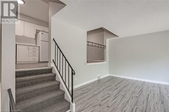 270 Montmorency Dr in Hamilton, ON - Building Photo - Building Photo