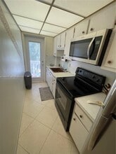 2110 NE 39th St in Fort Lauderdale, FL - Building Photo - Building Photo