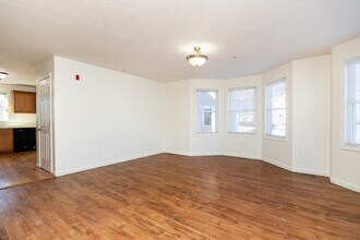 19 Oakwood St in Boston, MA - Foto de edificio - Building Photo