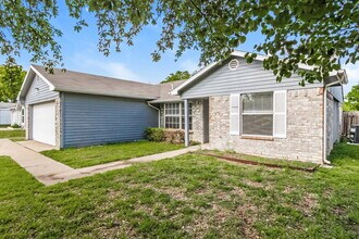 1517 Caplin Dr in Arlington, TX - Building Photo - Building Photo