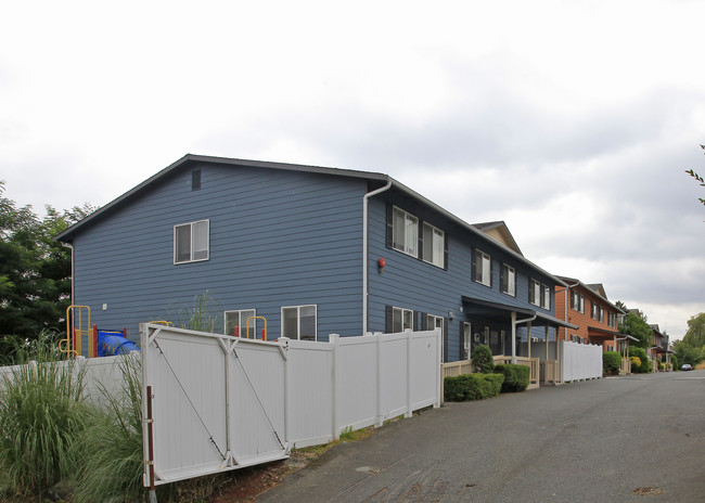 Katherine Court in Everett, WA - Foto de edificio - Building Photo