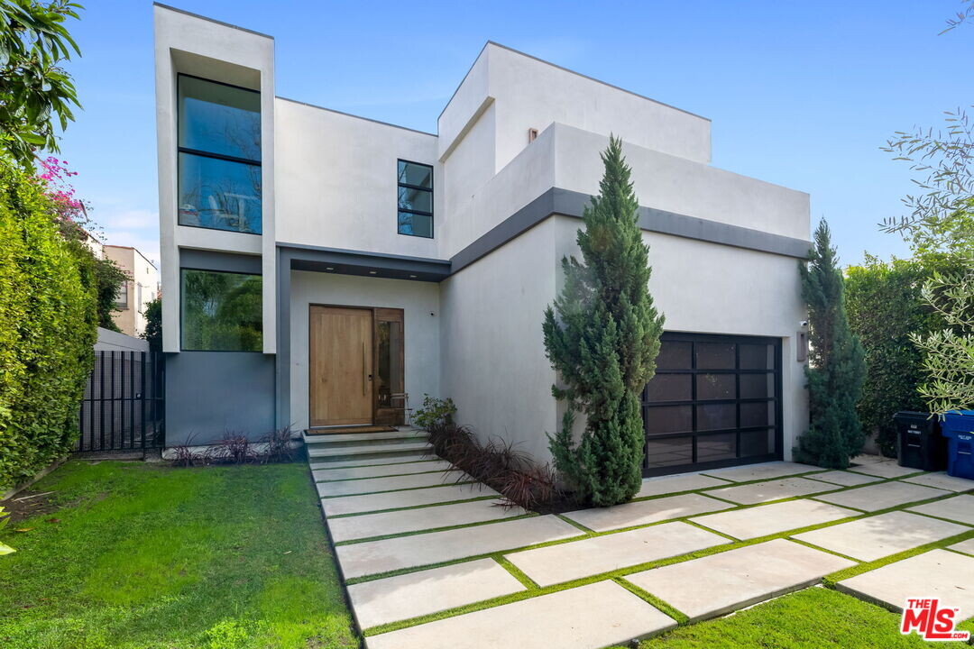 362 Croft Ave in Los Angeles, CA - Building Photo