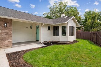 1305 W Yost Ct in Meridian, ID - Building Photo - Building Photo
