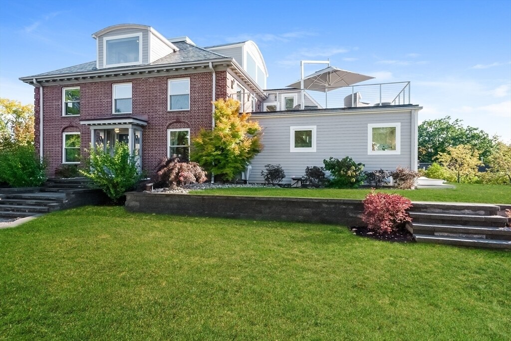 2-4 Evergreen Ave in Newton, MA - Building Photo