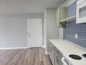 1780 Liberty Ln, Unit 32 in Blacksburg, VA - Foto de edificio - Building Photo