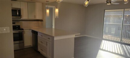 3751 S School Ave in Sarasota, FL - Building Photo - Building Photo