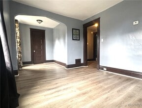 1970 Whitney Ave in Niagara Falls, NY - Building Photo - Building Photo
