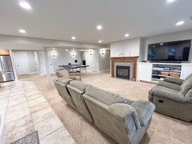 1266 W 475 S in Farmington, UT - Building Photo