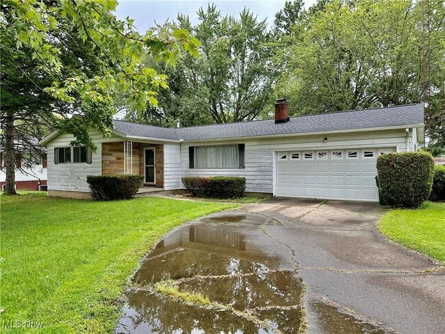 1370 W Vine St in Alliance, OH - Building Photo - Building Photo