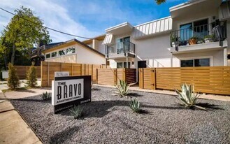 3719 Miles St in Dallas, TX - Building Photo