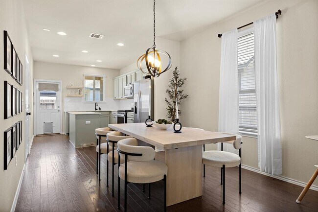 property at 218 Bonnet Blvd