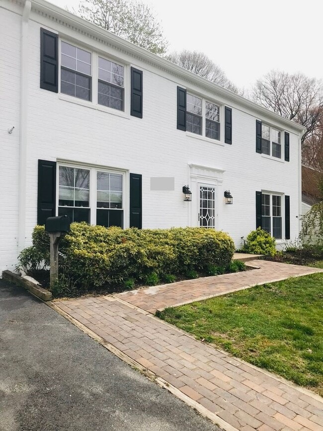 property at 1803 Great Falls St