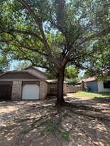 2033 Redwing Way in Round Rock, TX - Building Photo