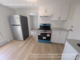 159 Southworth St N in Welland, ON - Building Photo