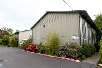 Parkview at St. Johns in Portland, OR - Foto de edificio - Building Photo