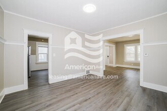 2110 North North Street in Peoria, IL - Foto de edificio - Building Photo