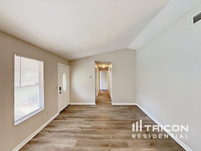 8405 Caledesi Island Dr in Tampa, FL - Foto de edificio - Building Photo