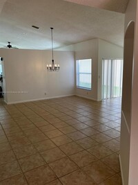 5033 Prairie Dunes Village Cir in Greenacres, FL - Building Photo - Building Photo