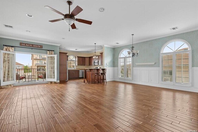434 E Broadway in Long Beach, NY - Building Photo - Building Photo