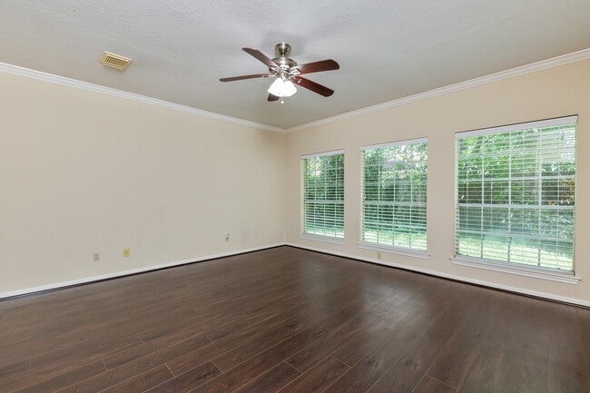 property at 3902 Misty Morn Ln