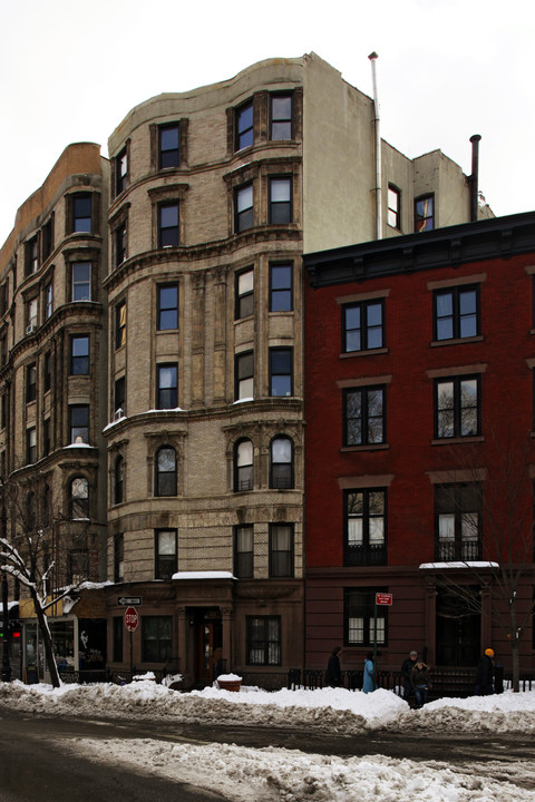 48 Stuyvesant St in New York, NY - Building Photo