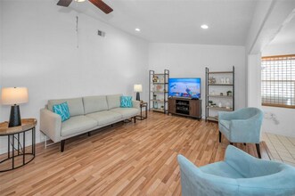 2017 Santiago Way S in Clearwater, FL - Building Photo - Building Photo