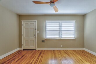 451-453 N Olive St in Orange, CA - Foto de edificio - Building Photo