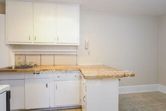 400 S Spring St in Greensboro, NC - Building Photo - Building Photo