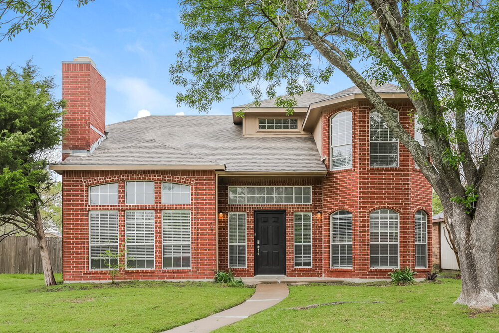 409 Surrey Pl in Mesquite, TX - Building Photo