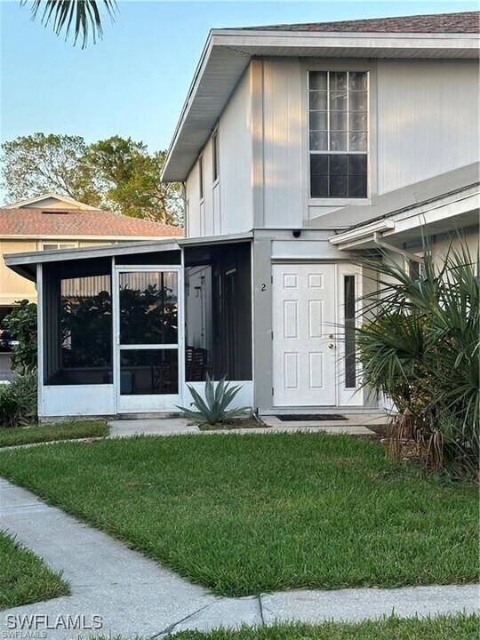 3276 Royal Canadian Trace in Ft. Myers, FL - Building Photo
