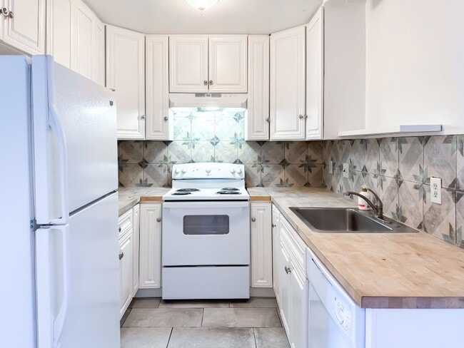 property at 47 Dearborn Pl