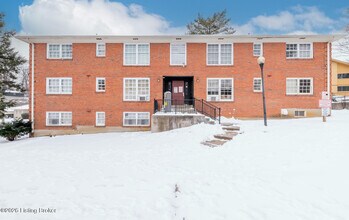 2515 Brownsboro Rd in Louisville, KY - Foto de edificio - Building Photo